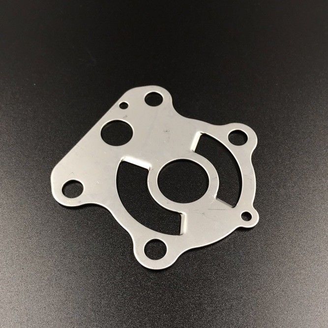 Пластина помпы охлаждения Yamaha 75-90 (Yamaha) (RAC)