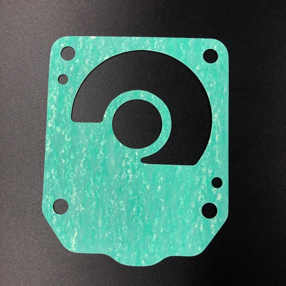 Прокладка под пластину помпы охлаждения BF175-225 (Honda)