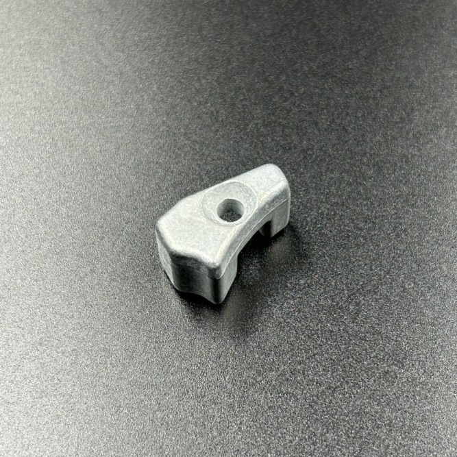 Анод блока Yamaha 9.9-15 () (682-11325-00) (WUHU)
