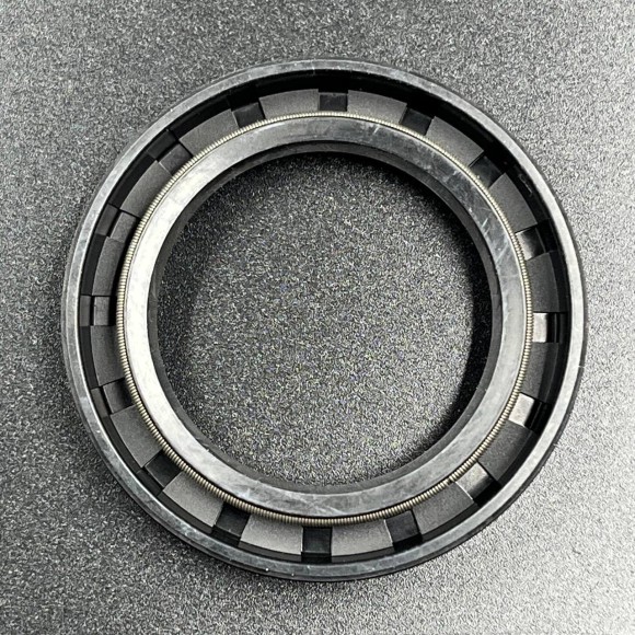 Сальник Yamaha (93102-35M13; 93101-35018) (35x52x8) (PREMARINE) Сальник Yamaha (93102-35M13; 93101-35018) (35x52x8) (PREMARINE)