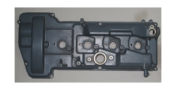 Крышка головки блока цилиндров Suzuki DF70A-90A, б/у Крышка головки блока цилиндров Suzuki DF70A-90A, б/у