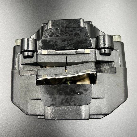 Задний тормозной суппорт в сборе ATV 500\A\2A, Х5, Х6, Х8 , Yamaha Grizzly 660 (Premarine) Задний тормозной суппорт в сборе ATV 500\A\2A, Х5, Х6, Х8 , Yamaha Grizzly 660 (Premarine)