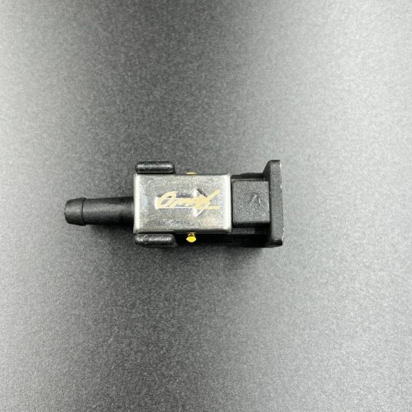 Топливный коннектор Yamaha 4-90 (6G1-24305) (Omax) Топливный коннектор Yamaha 4-90 (6G1-24305) (Omax)