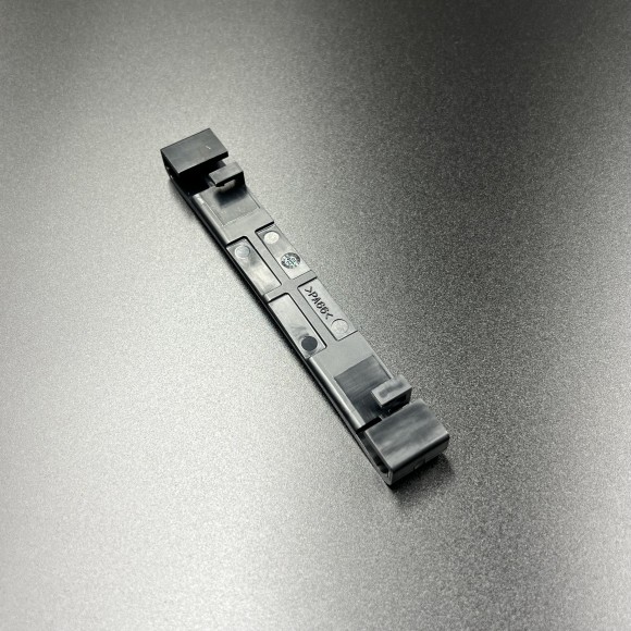 Башмак цепи ГРМ верхний Suzuki DF 200-300, DF 250-350(A) (Suzuki) Башмак цепи ГРМ верхний Suzuki DF 200-300, DF 250-350(A) (Suzuki)