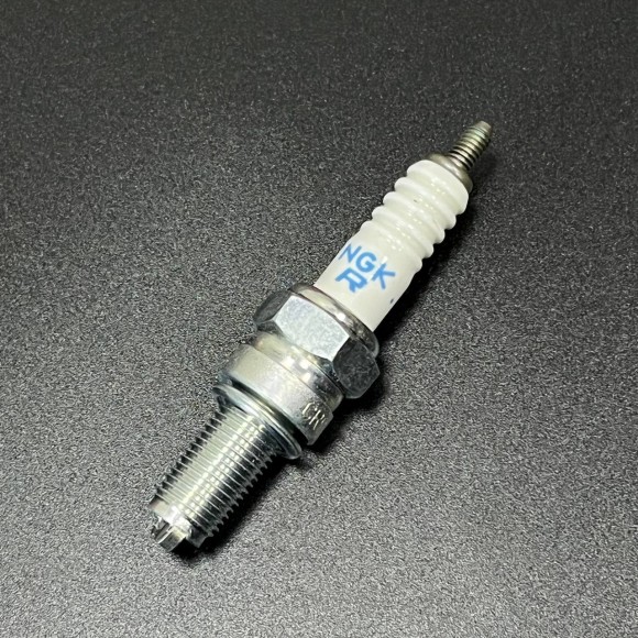 Свеча зажигания NGK CR9EK