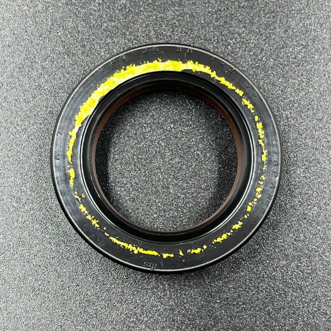 Сальник коленвала Yamaha 93102-25M48