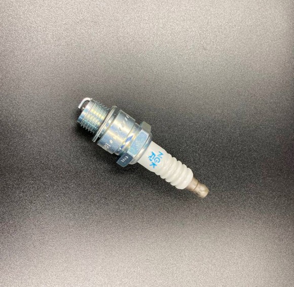 Свеча зажигания 4122 BR7HS (NGK)