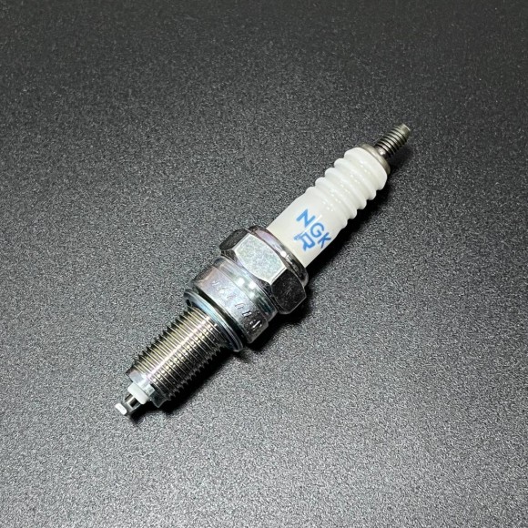 Свеча зажигания NGK CPR7EA-9