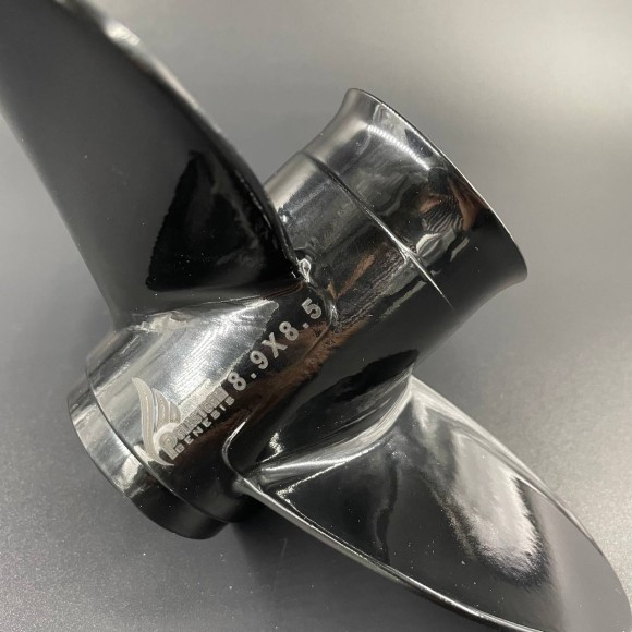 Гребной винт Tohatsu/Mercury 8-9.8 Megara (3x8.9x8.5) (Polastorm) Гребной винт Tohatsu/Mercury 8-9.8 Megara (3x8.9x8.5) (Polastorm)