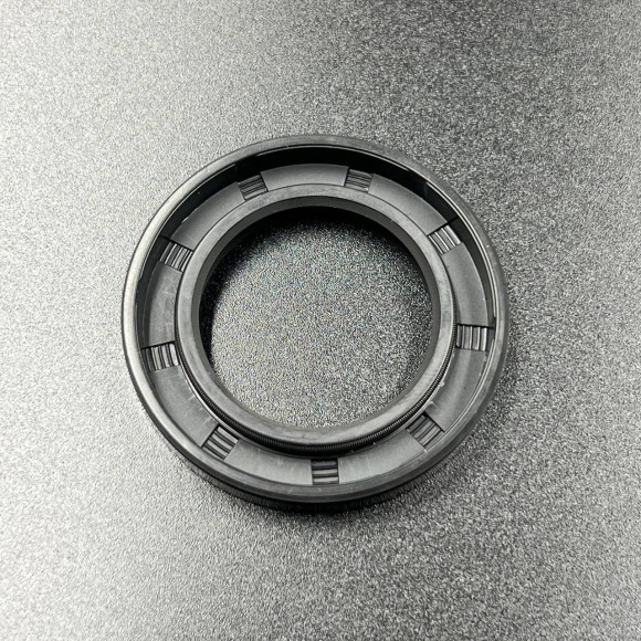 Сальник 30х47х7мм промежуточного вала от ДВС на КПП Guepard\Dominator - BRP Outlander\Renegade\Maver Сальник 30х47х7мм промежуточного вала от ДВС на КПП Guepard\Dominator - BRP Outlander\Renegade\Maver