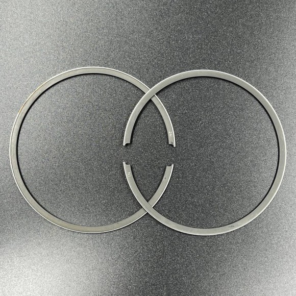 Кольца поршневые, комплект на один поршень BRP Ski-Doo (STD) (420815155; 420815300) (Sinera)