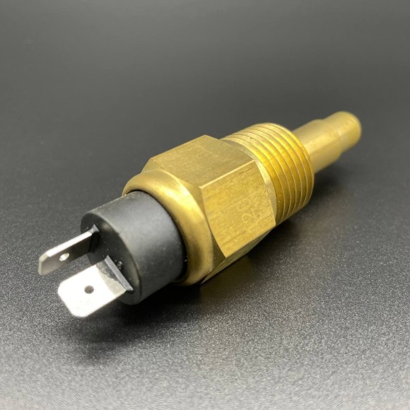 Датчик температуры воды 40-120°.,сигнал 98°., резьба 1/2"-14NPT Датчик температуры воды 40-120°.,сигнал 98°., резьба 1/2"-14NPT