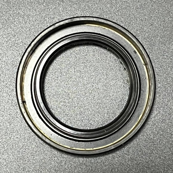 Сальник генератора Honda GX630 (38x58x9) (Honda) Сальник генератора Honda GX630 (38x58x9) (Honda)