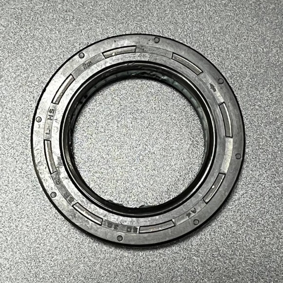 Сальник генератора Honda GX630 (38x58x9) (Honda)