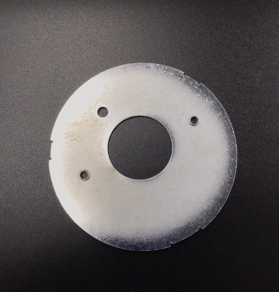 Стакан помпы охлаждения Suzuki DF90-140 (Пластина) (Suzuki)