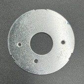 Стакан помпы охлаждения Suzuki DF90-140 (Пластина) (Suzuki)