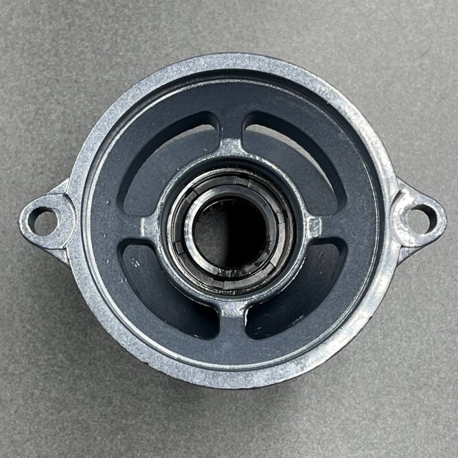Обойма гребного вала Yamaha 25-30, F20-25 (в сборе) (YUELANG)