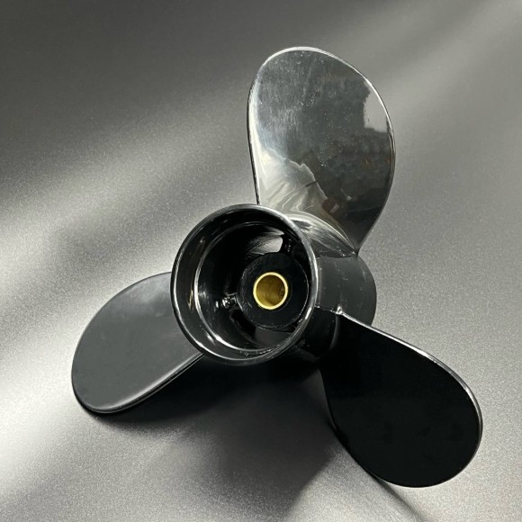 Гребной винт Tohatsu/Mercury 8-9.8 Megara (3x8.9x9.5) (Polastorm) Гребной винт Tohatsu/Mercury 8-9.8 Megara (3x8.9x9.5) (Polastorm)