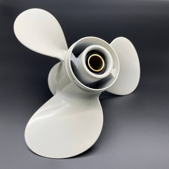 Гребной винт Yamaha 20-30, F20-25 (3x9-7/8x13) Гребной винт Yamaha 20-30, F20-25 (3x9-7/8x13)