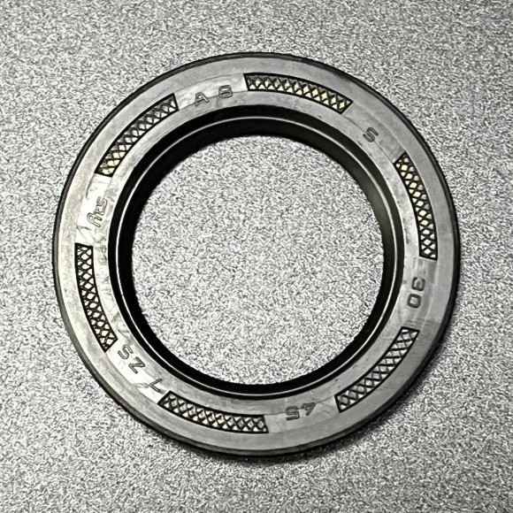 Сальник Honda (91252-ZZ3-003) (30x45x7) (Honda) Сальник Honda (91252-ZZ3-003) (30x45x7) (Honda)