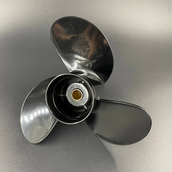 Гребной винт Tohatsu/Mercury 8-9.8 Megara (3x8.5x7.5) (Polastorm) Гребной винт Tohatsu/Mercury 8-9.8 Megara (3x8.5x7.5) (Polastorm)