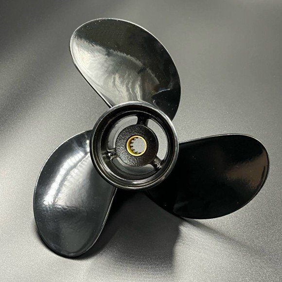 Гребной винт Tohatsu/Mercury 8-9.8 Megara (3x8.5x7.5) (Polastorm) Гребной винт Tohatsu/Mercury 8-9.8 Megara (3x8.5x7.5) (Polastorm)
