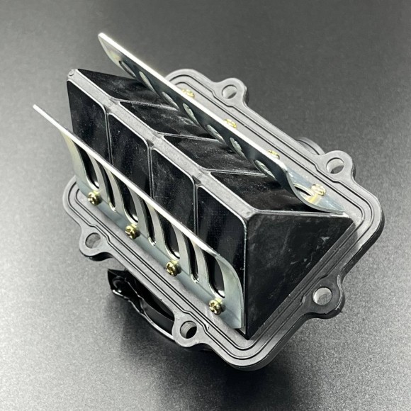 Впускной патрубок с лепестковыми клапанами BRP LYNX/Ski-Doo  (KINETIX)