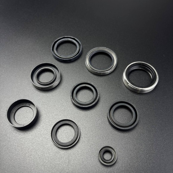 Ремкомплект колонки (нижней части) Mercruiser Alpha One Gen II (816575A3) (Quicksilver) Ремкомплект колонки (нижней части) Mercruiser Alpha One Gen II (816575A3) (Quicksilver)