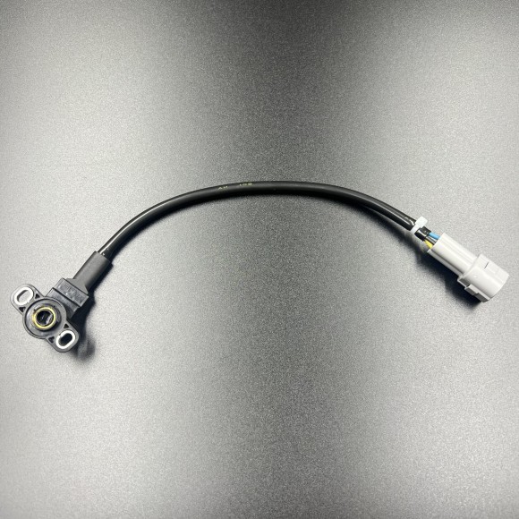 Датчик положения дроссельной заслонки Yamaha VK10 (два ушка) (Yamaha) Датчик положения дроссельной заслонки Yamaha VK10 (два ушка) (Yamaha)