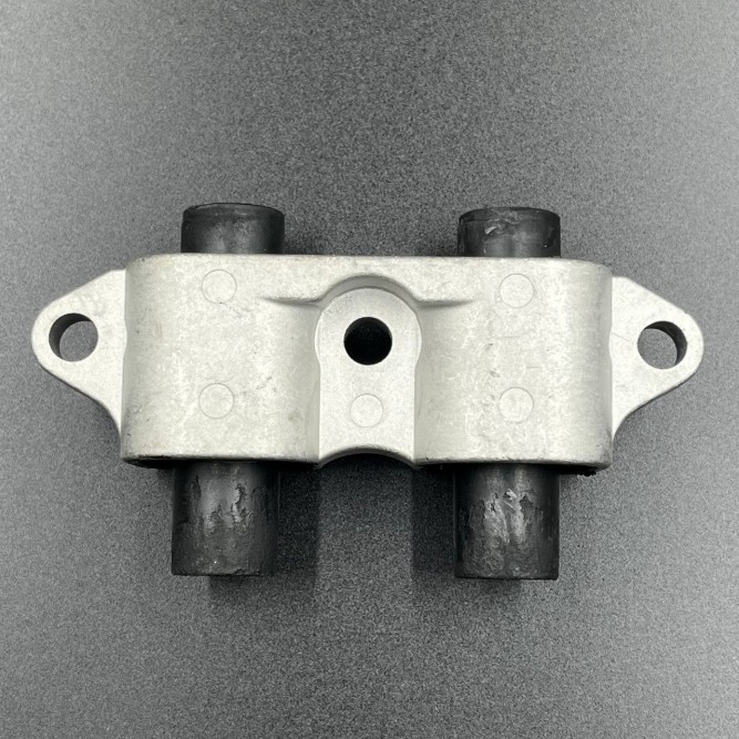 Демпфер опорный резиновый Yamaha 40-50 (Верхний)(Sinera)