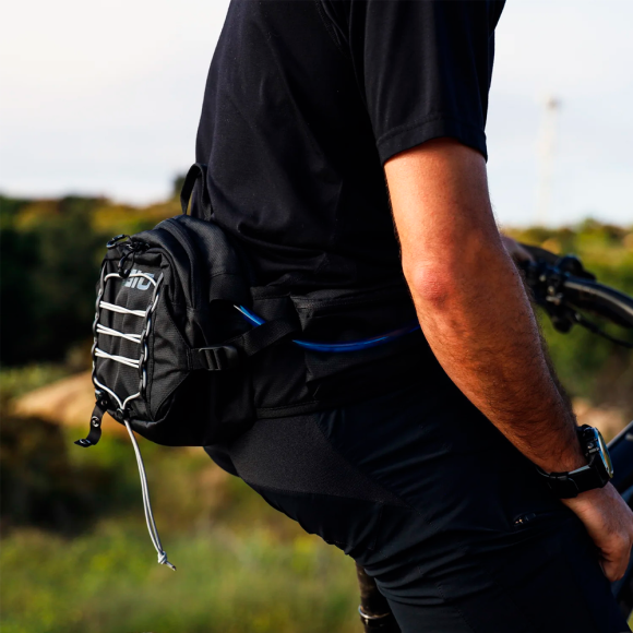 Сумка поясная Ogio RIPPER 1.5L с гидратором Black