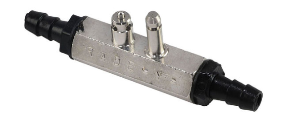 Переходник топливный Yamaha (папа) 8 мм для подключения к 2-м бакам