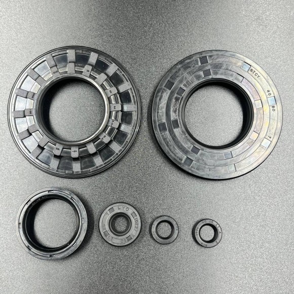 Ремкомплект двигателя SKI-DOO 700 (2000-2003)(420888601) (KINETIX) Ремкомплект двигателя SKI-DOO 700 (2000-2003)(420888601) (KINETIX)