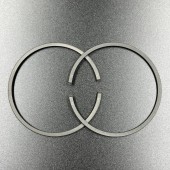 Кольца поршневые, комплект на один поршень Tohatsu 25-30 (0.50mm) (Osaka) Кольца поршневые, комплект на один поршень Tohatsu 25-30 (0.50mm) (Osaka)