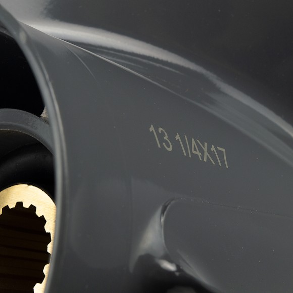 Винт гребной Skipper для Honda 60-130HP алюминиевый, диаметр - 13 1/4", шаг 17" Винт гребной Skipper для Honda 60-130HP алюминиевый, диаметр - 13 1/4", шаг 17"