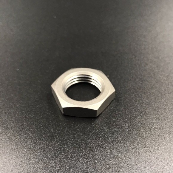 Гайка ведущей шестерни Yamaha 90170-16M01