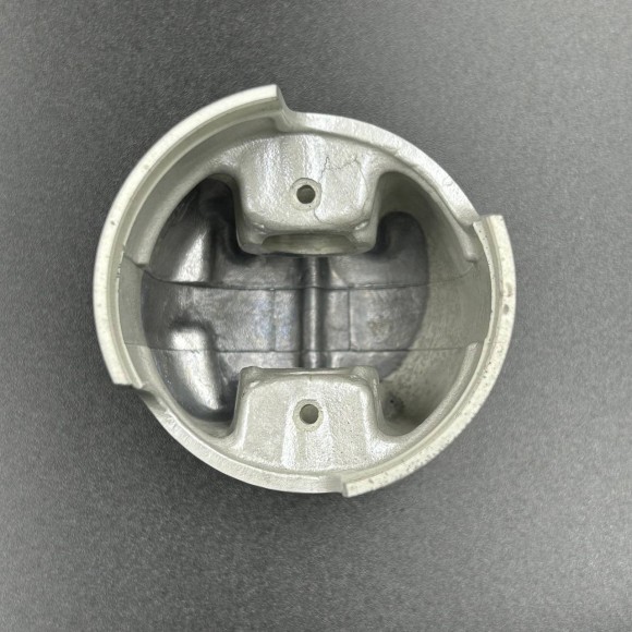 Поршень Yamaha 30D (3 цил.) (STD) (KACAWA) Поршень Yamaha 30D (3 цил.) (STD) (KACAWA)