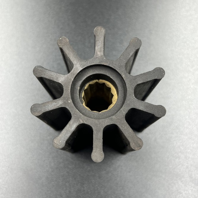 Крыльчатка помпы охлаждения YANMAR 119593-42200; 119593-42202/MERCRUISER 47-831311350 (Omax)