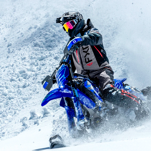 Комбинезон FXR Helium с утеплителем Titanium/Red, L Комбинезон FXR Helium с утеплителем Titanium/Red, L