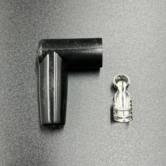 Свечной колпачок Mercury Mercruiser (47604A1; 71006A1; 63709A1) замена YAMAHA (663-82370-01;6E3-8237