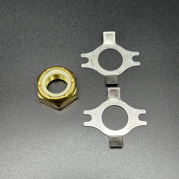 Гайка крепления гребного винта MERCURY 30-60 (11-69578Q1) (Quicksilver) Гайка крепления гребного винта MERCURY 30-60 (11-69578Q1) (Quicksilver)