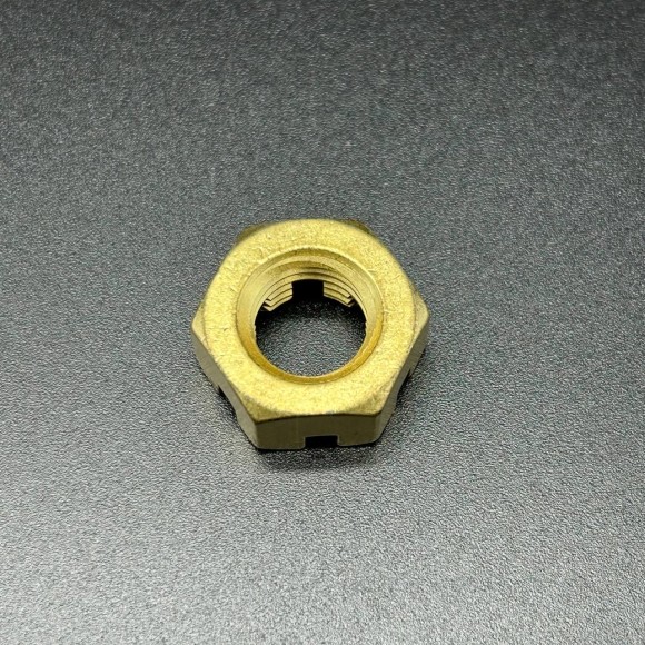 Гайка крепления гребного винта MERCURY/Tohatsu 8-30 (11-161471) (Quicksilver) Гайка крепления гребного винта MERCURY/Tohatsu 8-30 (11-161471) (Quicksilver)