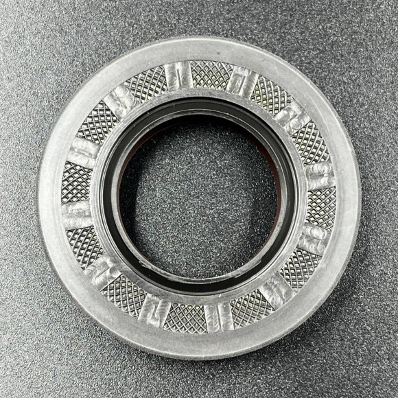 Сальник коленвала Yamaha 93102-25M28 Сальник коленвала Yamaha 93102-25M28