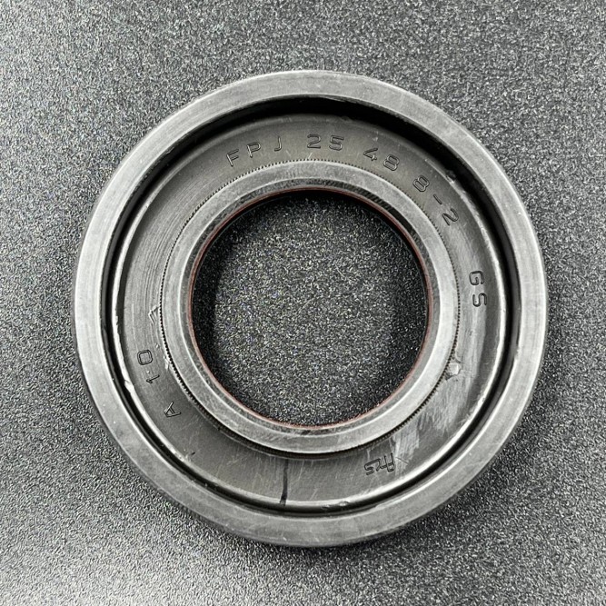 Сальник коленвала Yamaha 93102-25M28