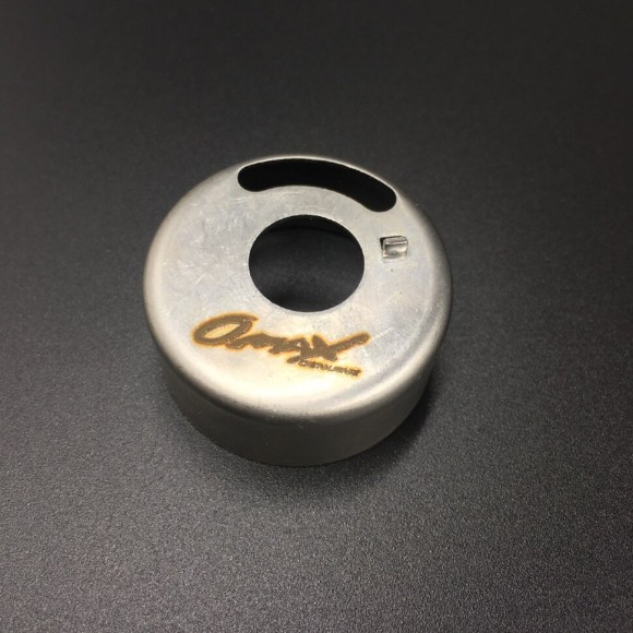 Стакан помпы охлаждения Suzuki 2.5 (Omax)