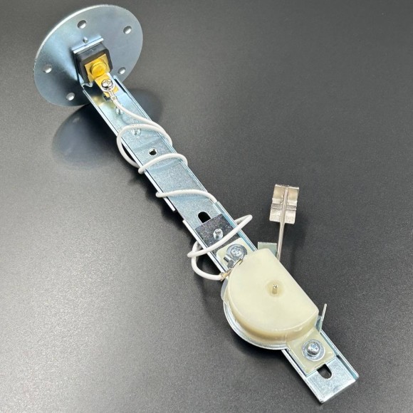 Универсальный датчик уровня топлива 10-180Ω (DEPO) Универсальный датчик уровня топлива 10-180Ω (DEPO)