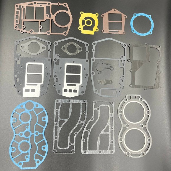 КОМПЛЕКТ ПРОКЛАДОК НА ДВИГАТЕЛЬ SUZUKI  DТ30