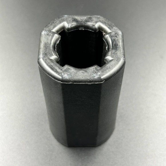 Втулка гребного винта пластиковая Mercury/Mercruiser (без шлицев) OEM: 827703; 835290A1; 83529 (JSP)