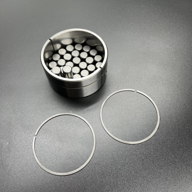 Подшипник коленчатого вала Mercury 30-60 (Omax)