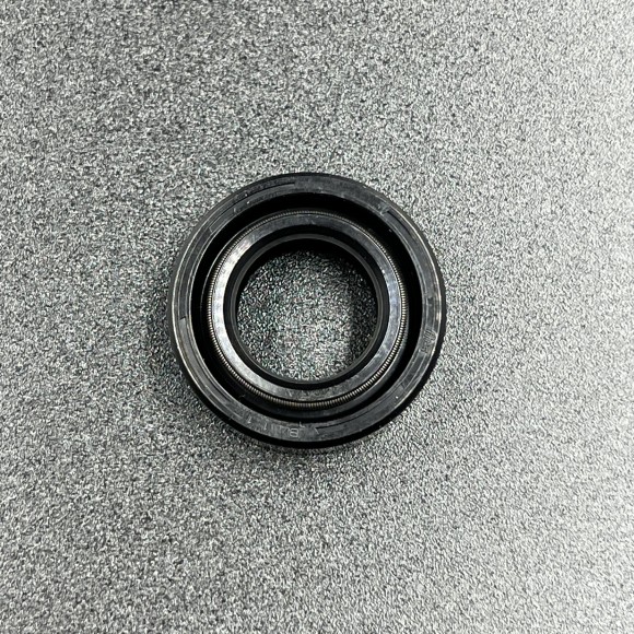 Сальник Honda (91252-ZV1-003) (13х23х8) (Honda)